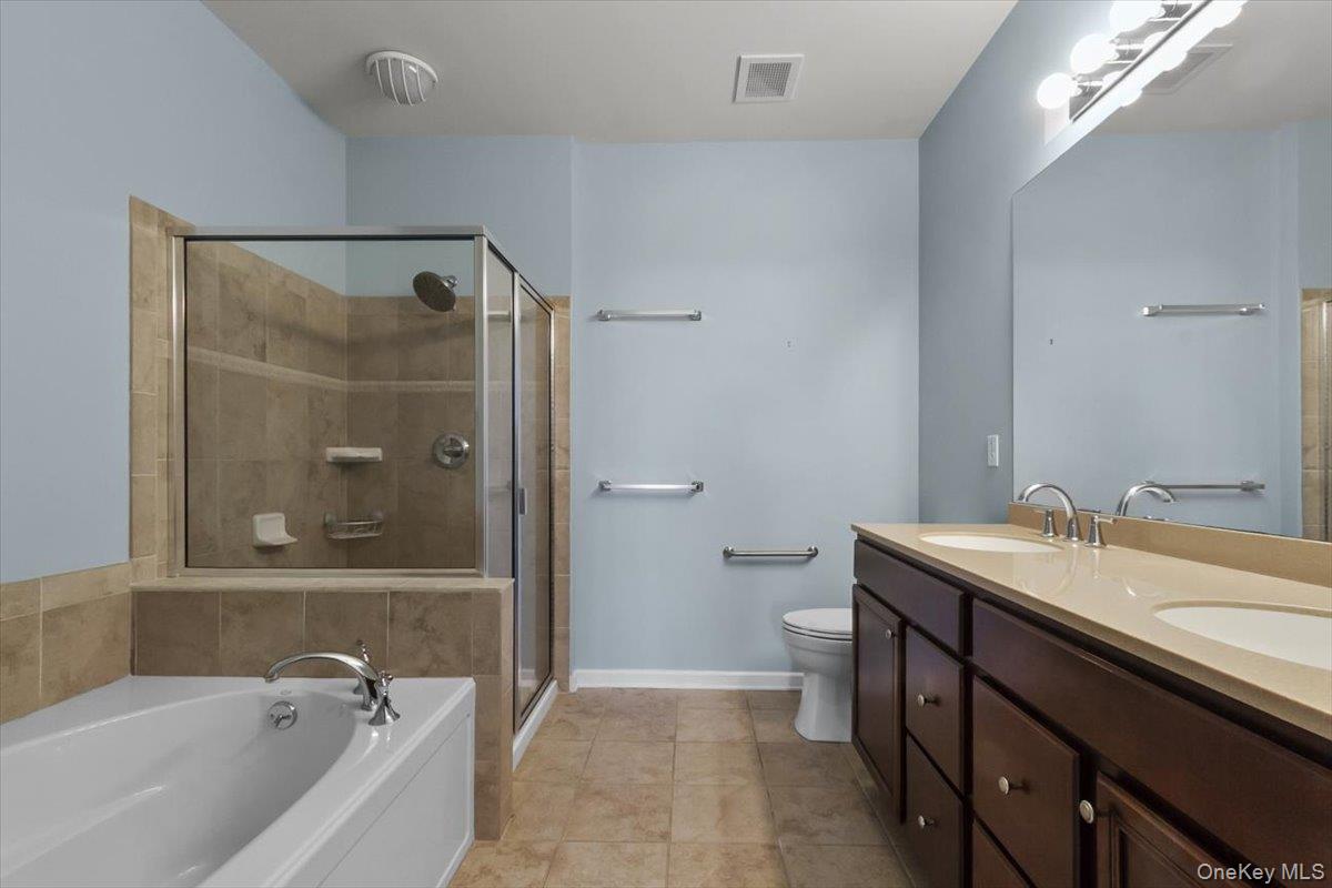 #4 photo, 612 Saratoga Lane, Fishkill , NY 12524