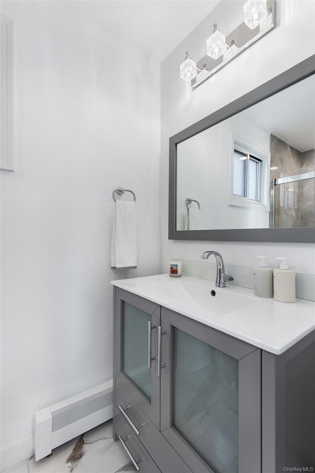 #14 photo, 25 Roxbury Road, Scarsdale , NY 10583