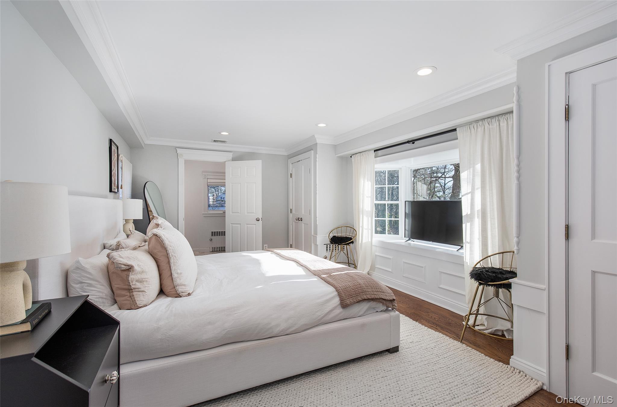 #16 photo, 25 Roxbury Road, Scarsdale , NY 10583