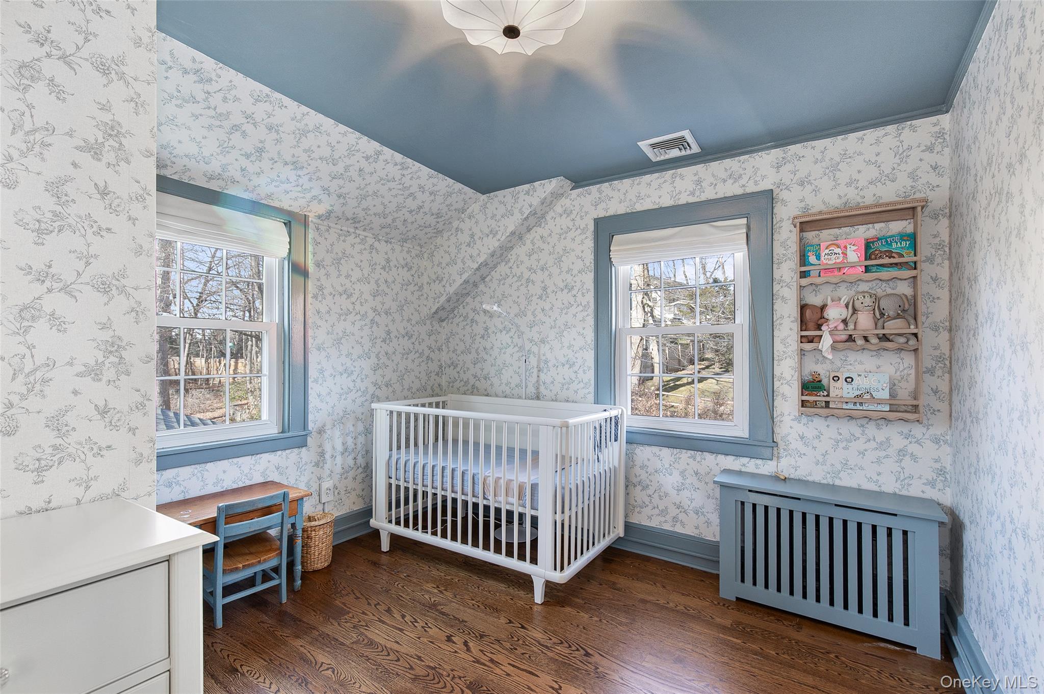 #20 photo, 25 Roxbury Road, Scarsdale , NY 10583