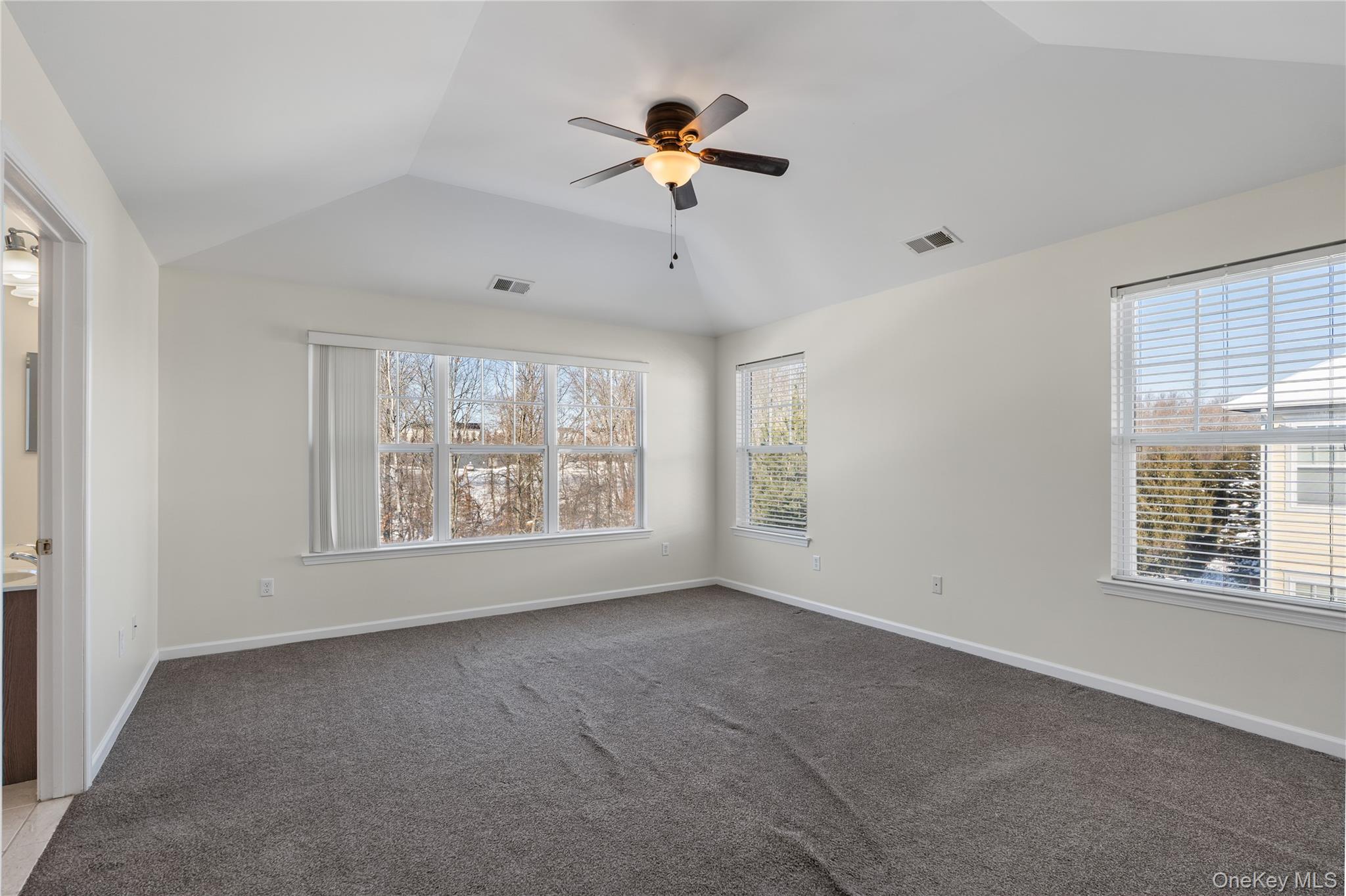 #15 photo, 49 Woodside Knolls Drive, 뉴욕주 Middletown , NY 10940