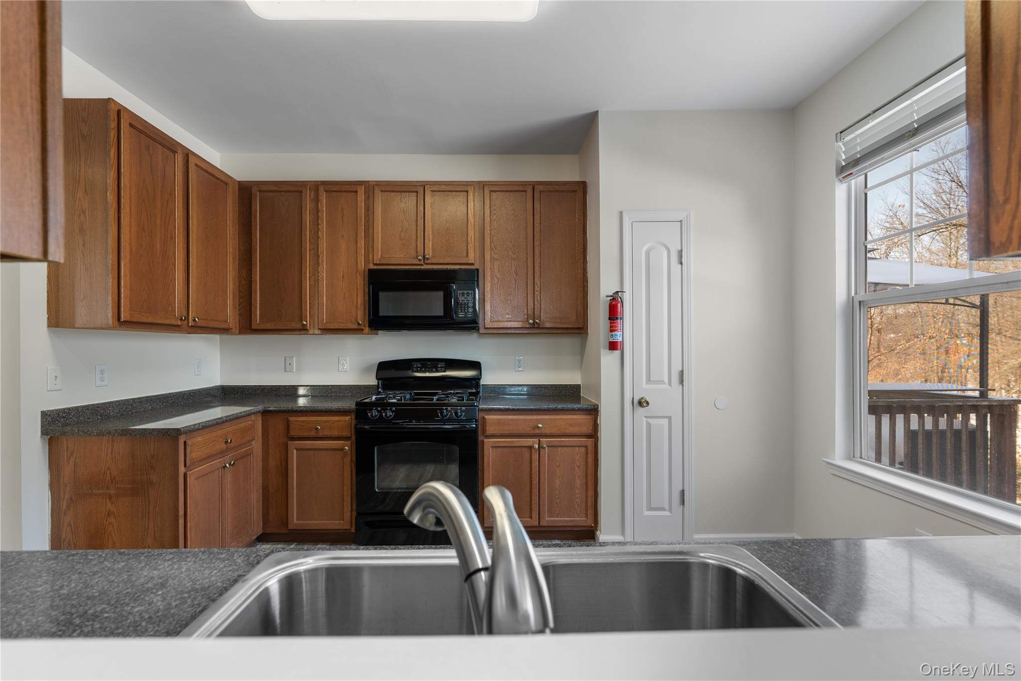 #7 photo, 49 Woodside Knolls Drive, 뉴욕주 Middletown , NY 10940