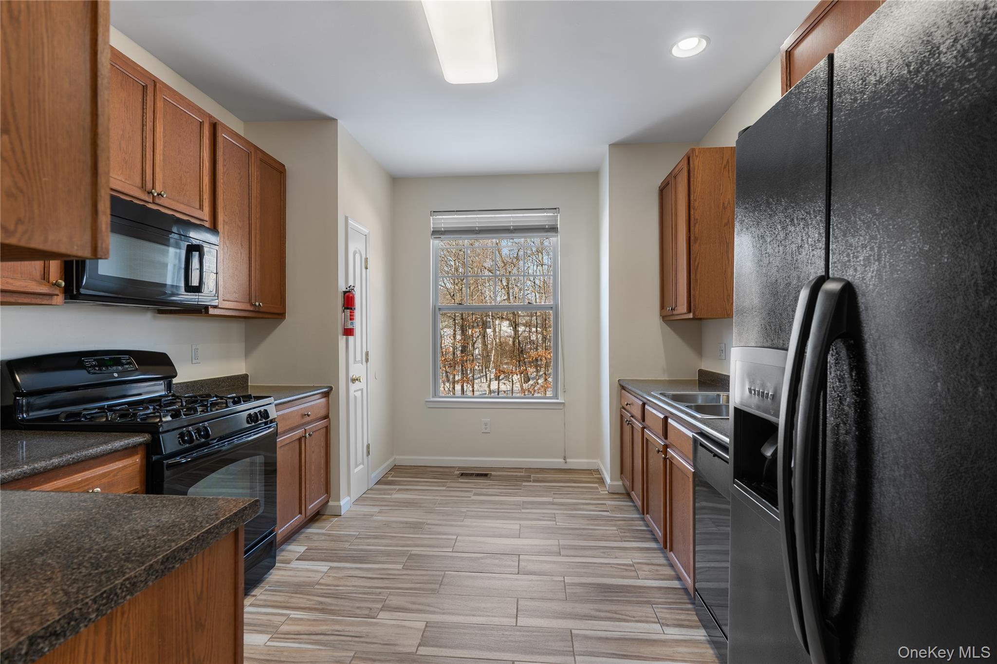 #8 photo, 49 Woodside Knolls Drive, 뉴욕주 Middletown , NY 10940