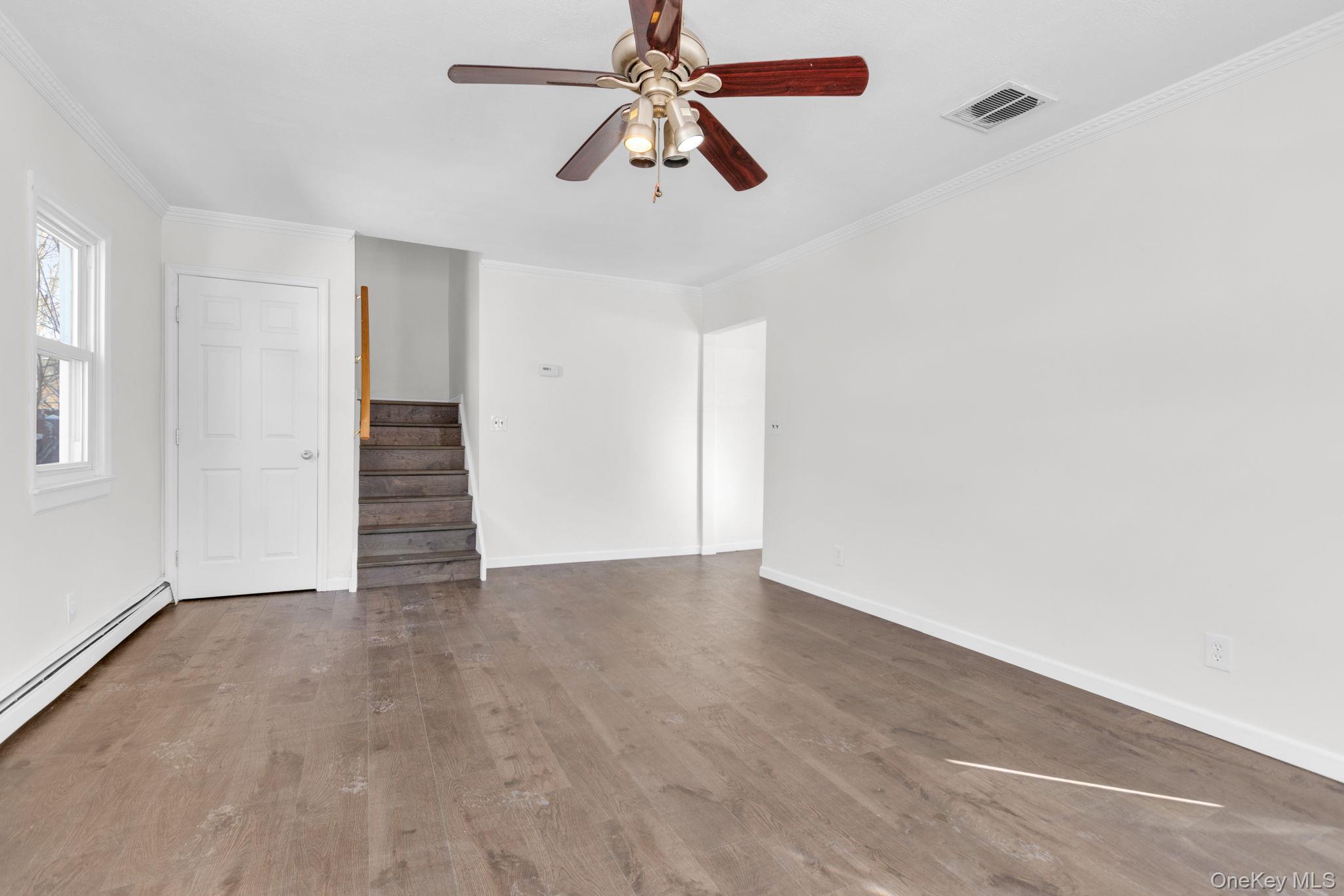 #8 photo, 51 Greenwood Avenue, 뉴욕주 Greenwood Lake , NY 10925