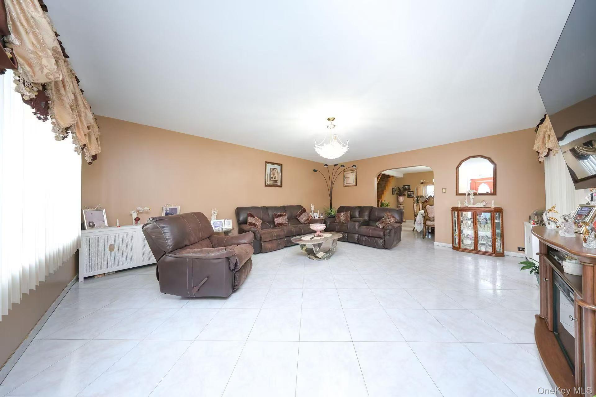 #4 photo, 8743 Union Turnpike, Glendale , NY 11385