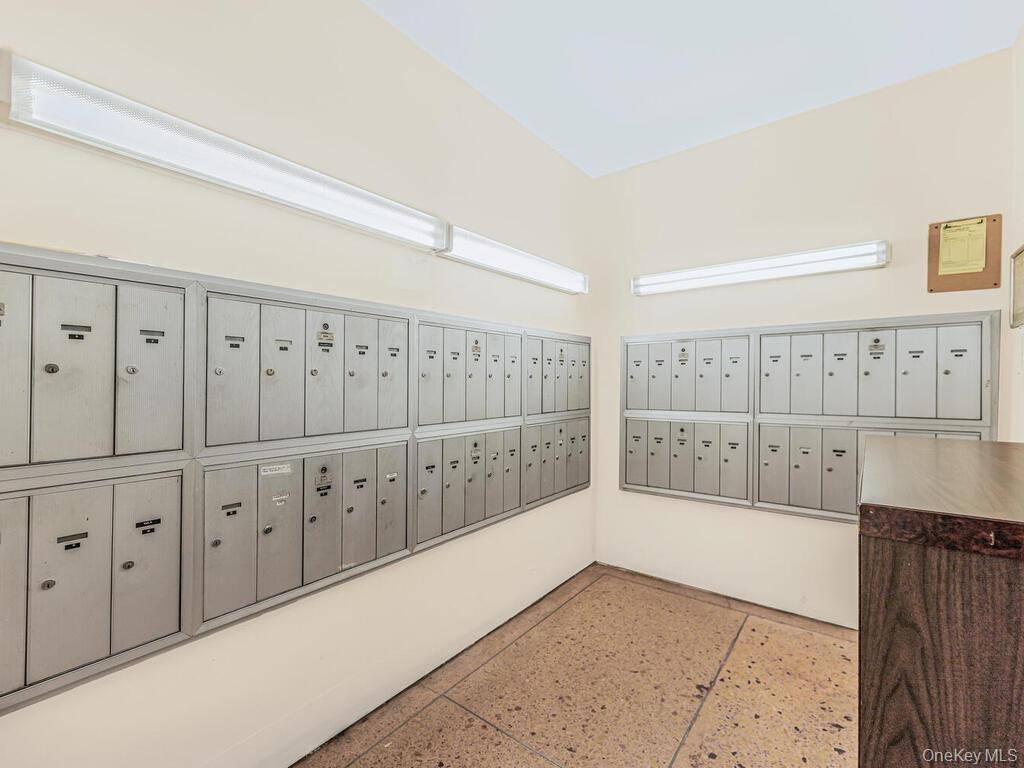 #18 photo, 2165 Matthews Avenue, Bronx , NY 10462