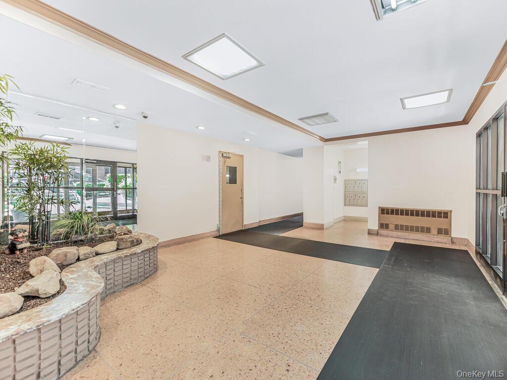 #19 photo, 2165 Matthews Avenue, Bronx , NY 10462