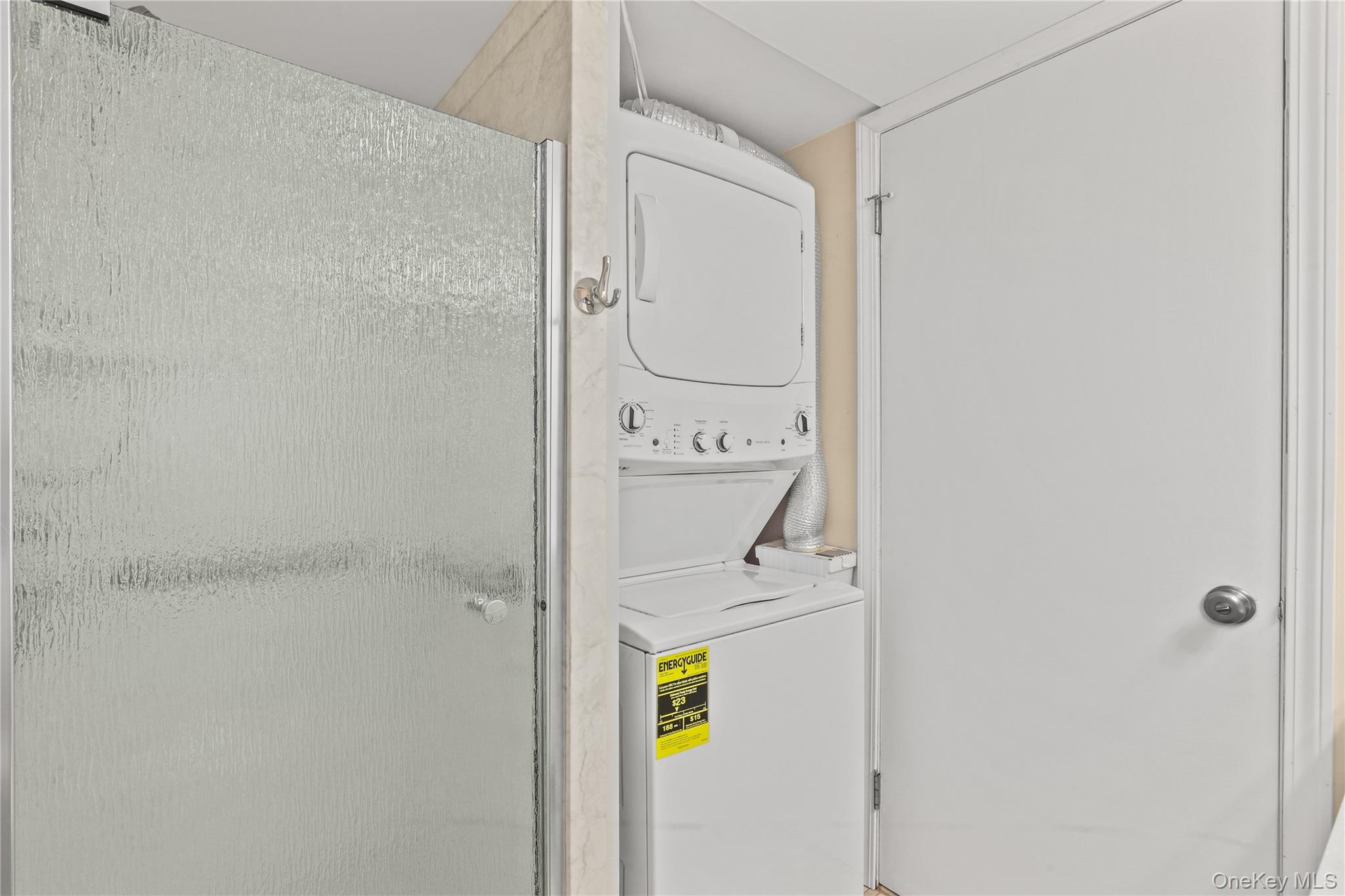 #13 photo, 50 Jefferson Oval, Yorktown Heights , NY 10598