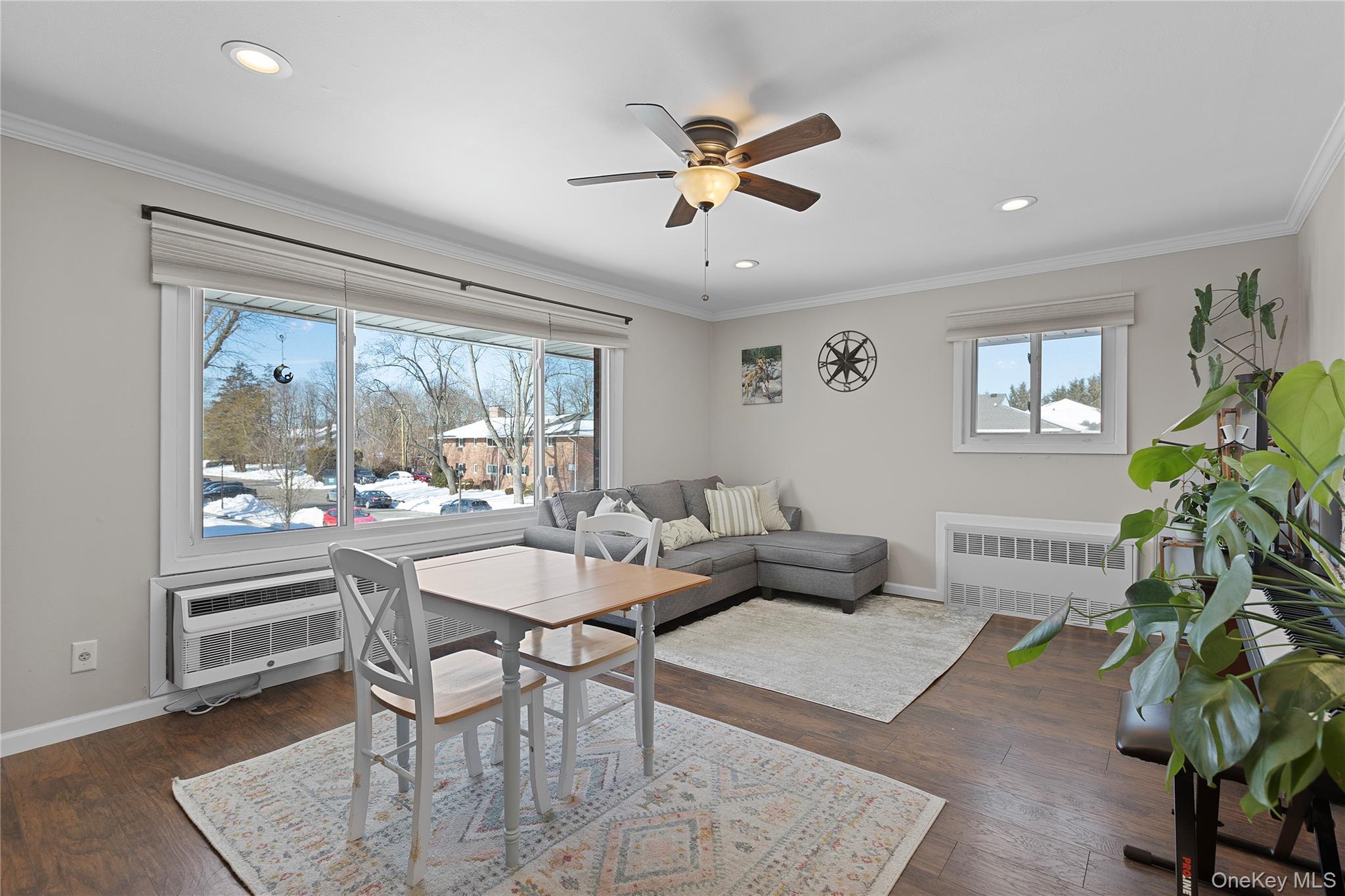 #2 photo, 294 Edmunton Drive, מחוז סאפוק North Babylon , NY 11703