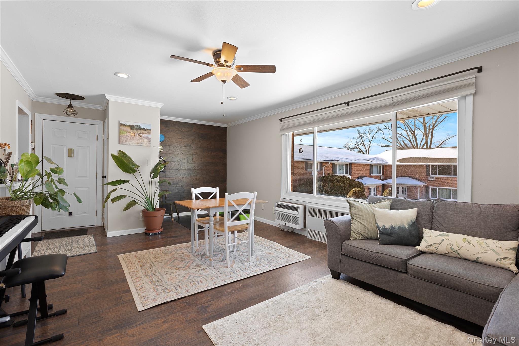 #3 photo, 294 Edmunton Drive, מחוז סאפוק North Babylon , NY 11703