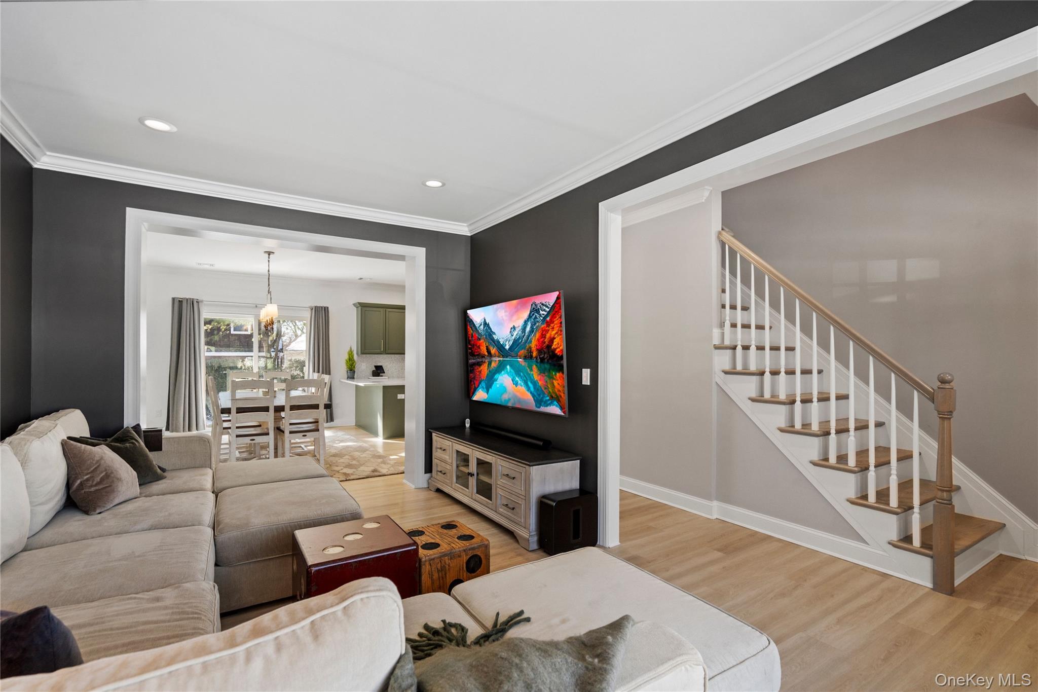 #13 photo, 5 Abbington Place, Northport , NY 11768