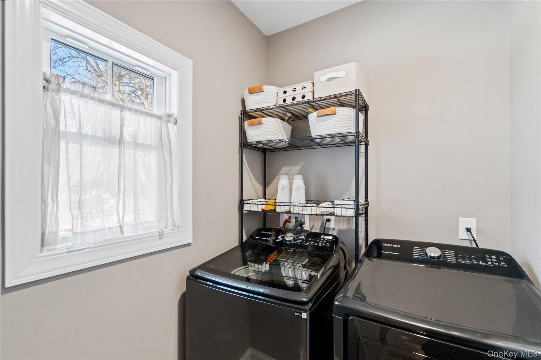 #16 photo, 5 Abbington Place, Northport , NY 11768