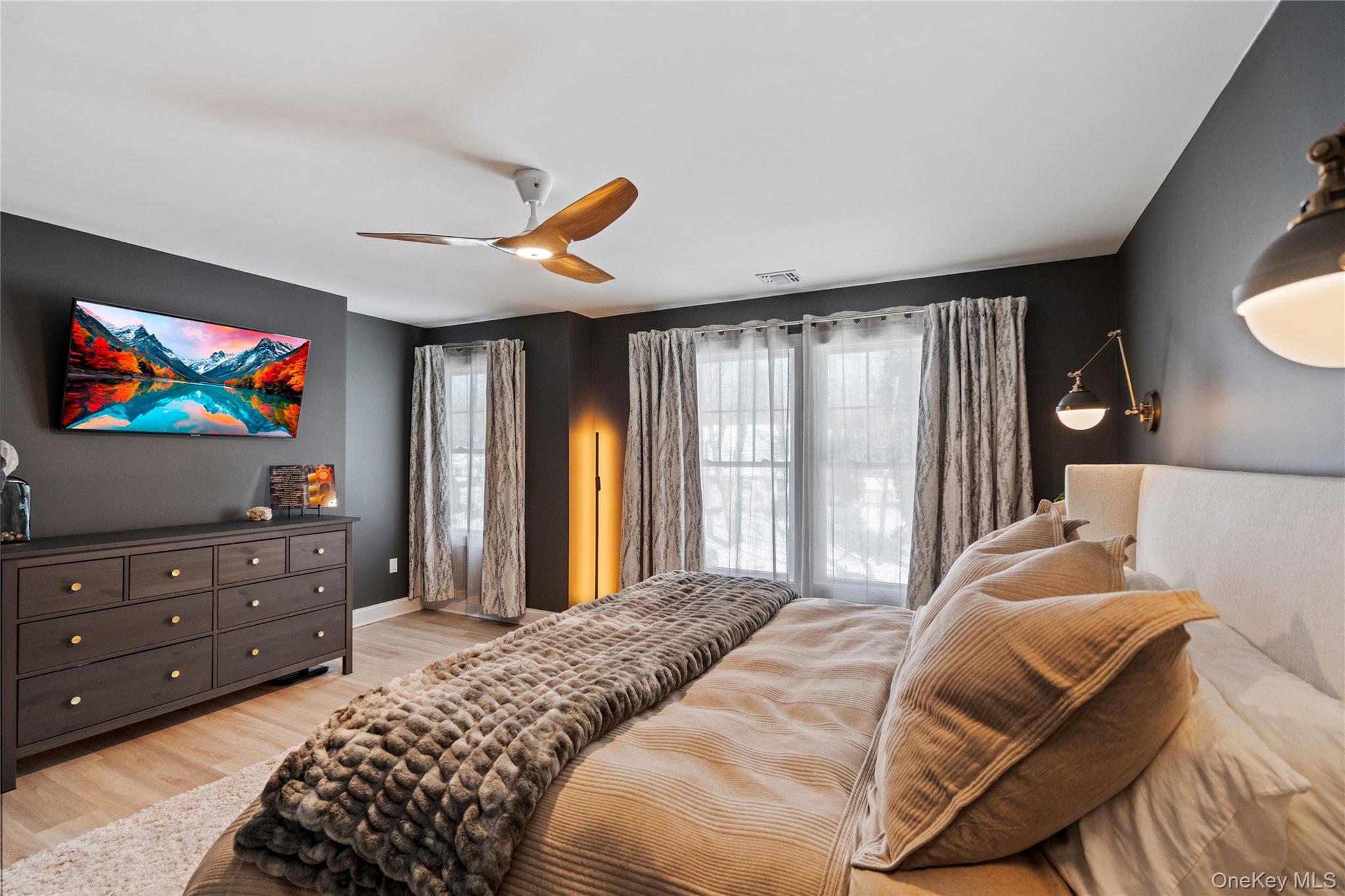 #18 photo, 5 Abbington Place, Northport , NY 11768