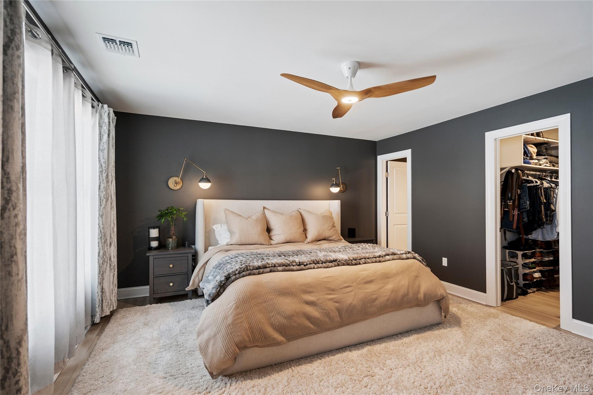 #19 photo, 5 Abbington Place, Northport , NY 11768