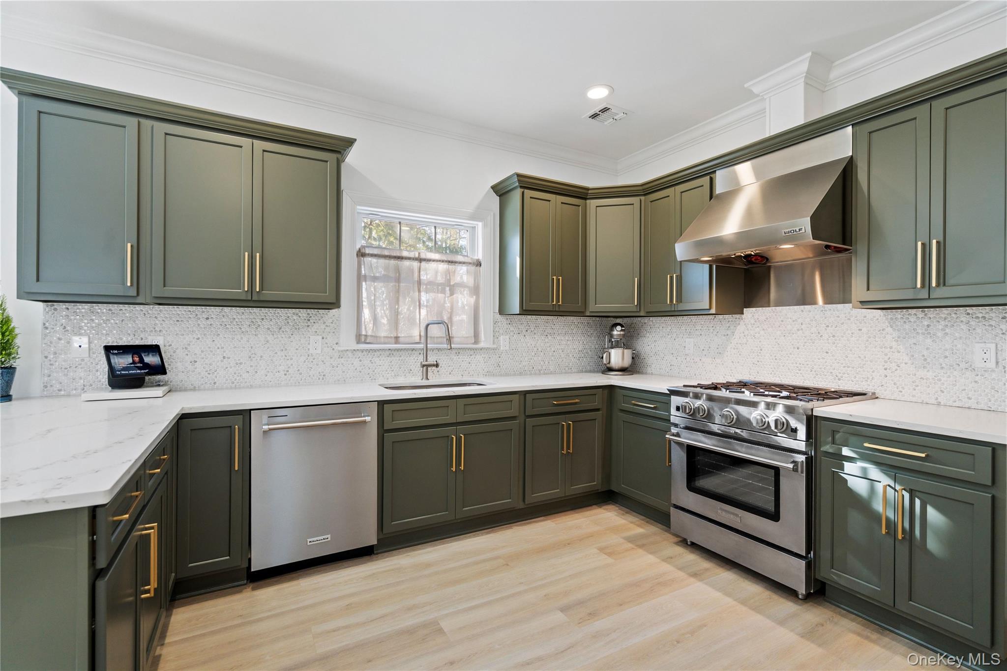 #5 photo, 5 Abbington Place, Northport , NY 11768