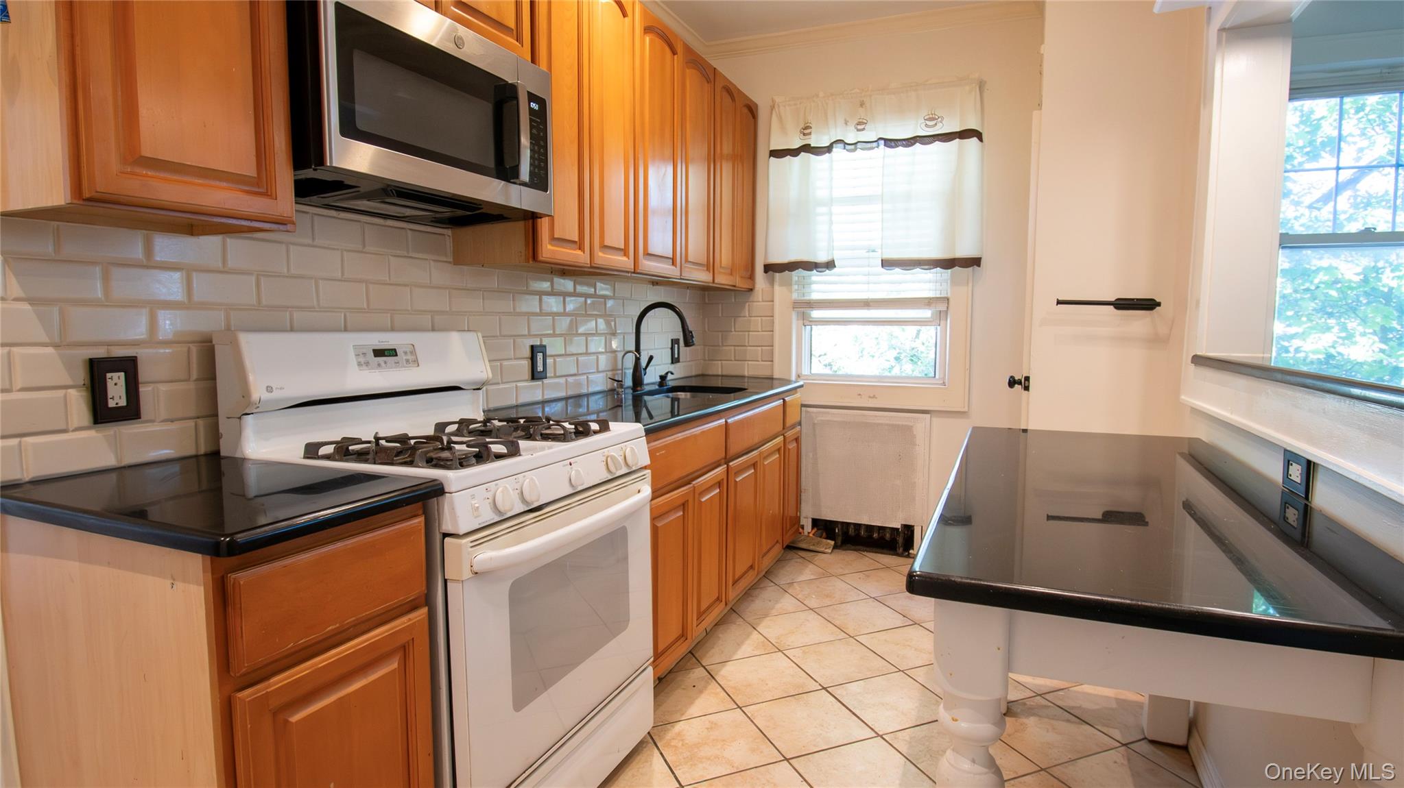 #11 photo, 840 Seaman Avenue, 롱 아일랜드 Baldwin , NY 11510