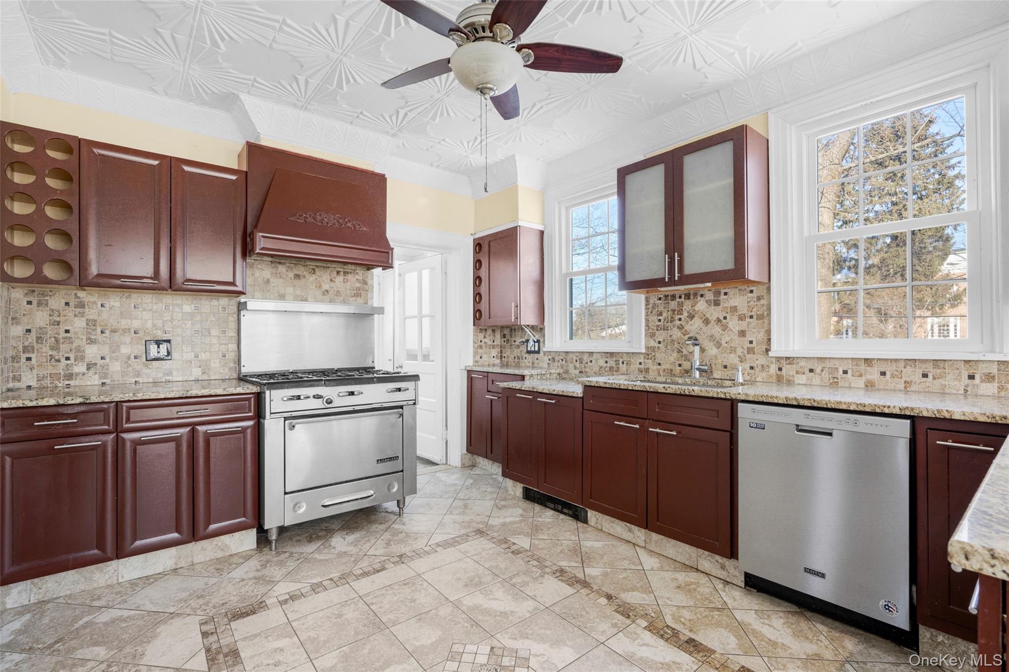 #20 photo, 1146 North Avenue, New Rochelle , NY 10804