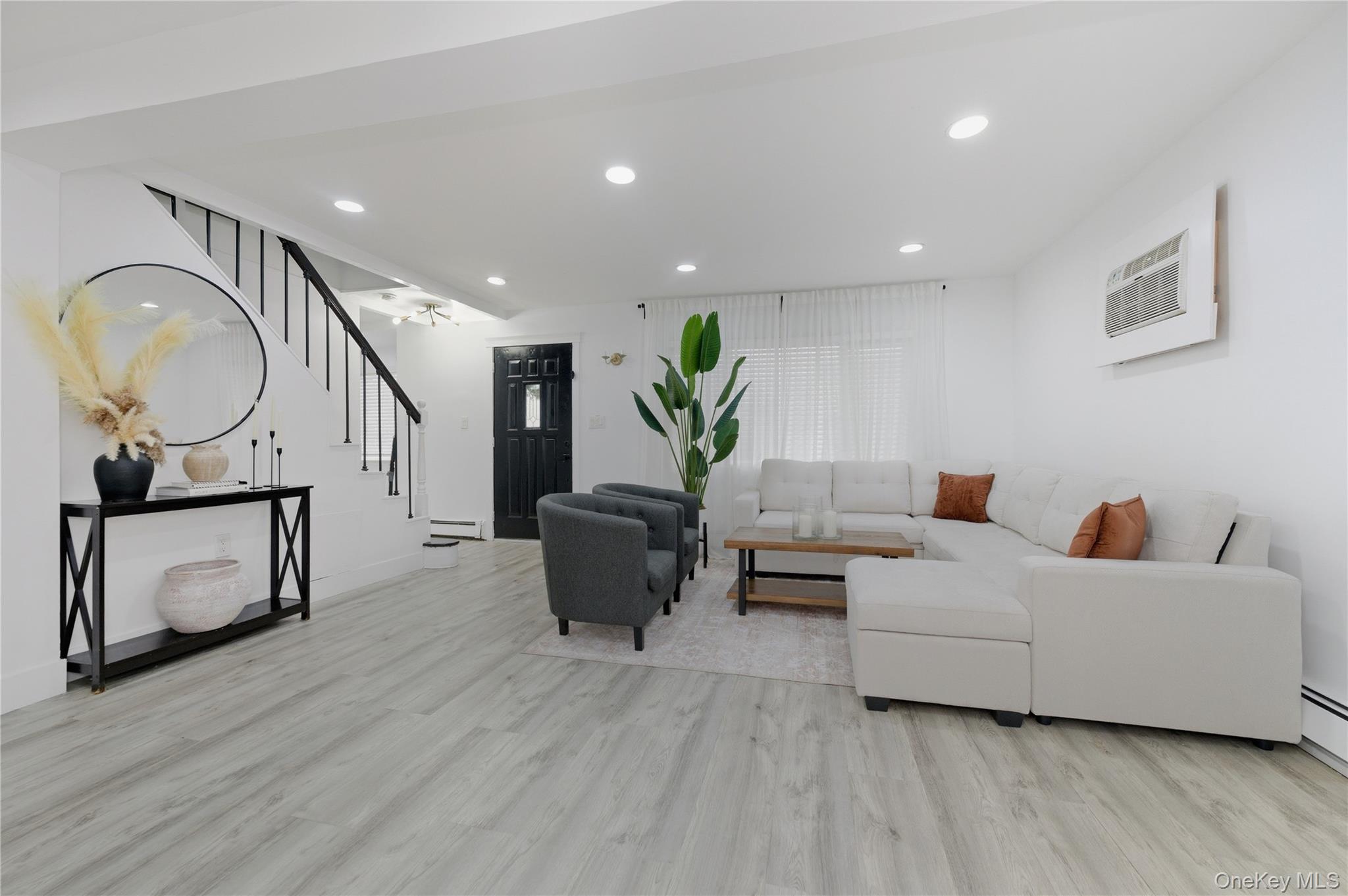 #4 photo, 54 Morning Glory Road, Levittown , NY 11756