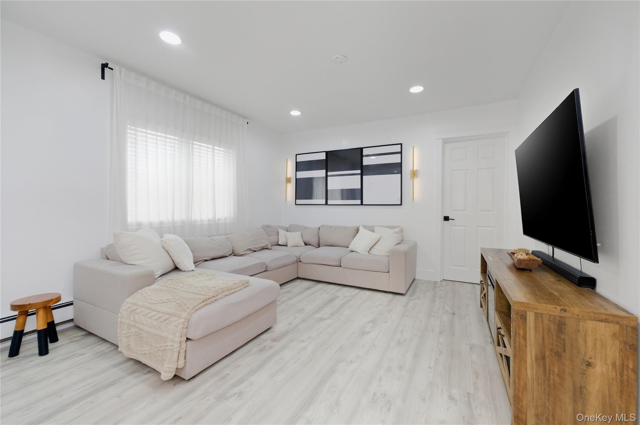 #5 photo, 54 Morning Glory Road, Levittown , NY 11756