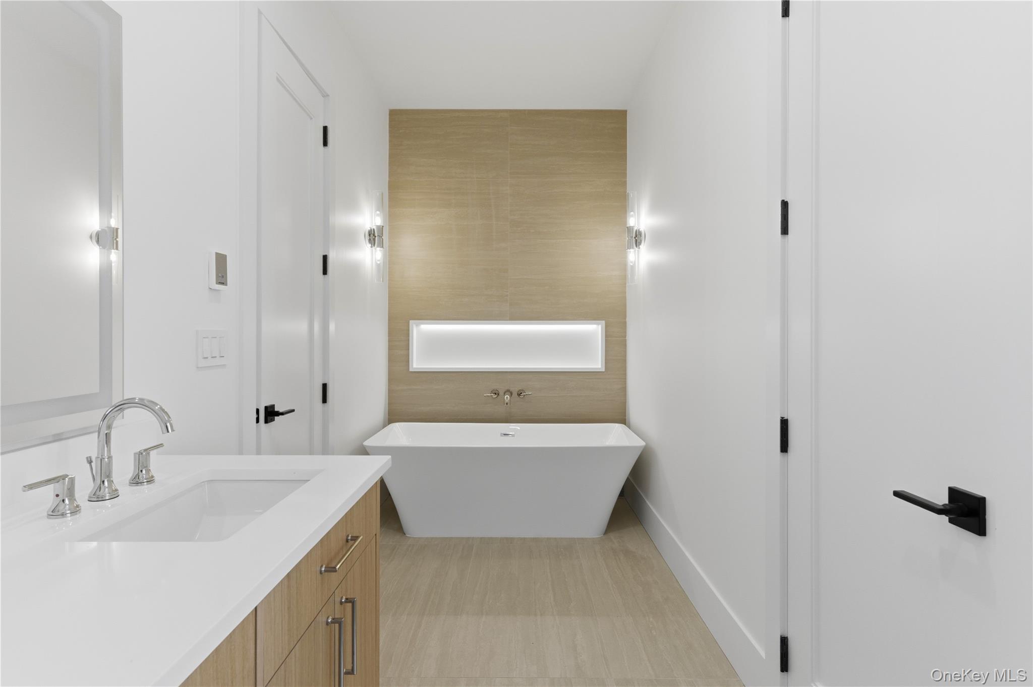 #16 photo, 12 Lincoln Street, Sag Harbor , NY 11963