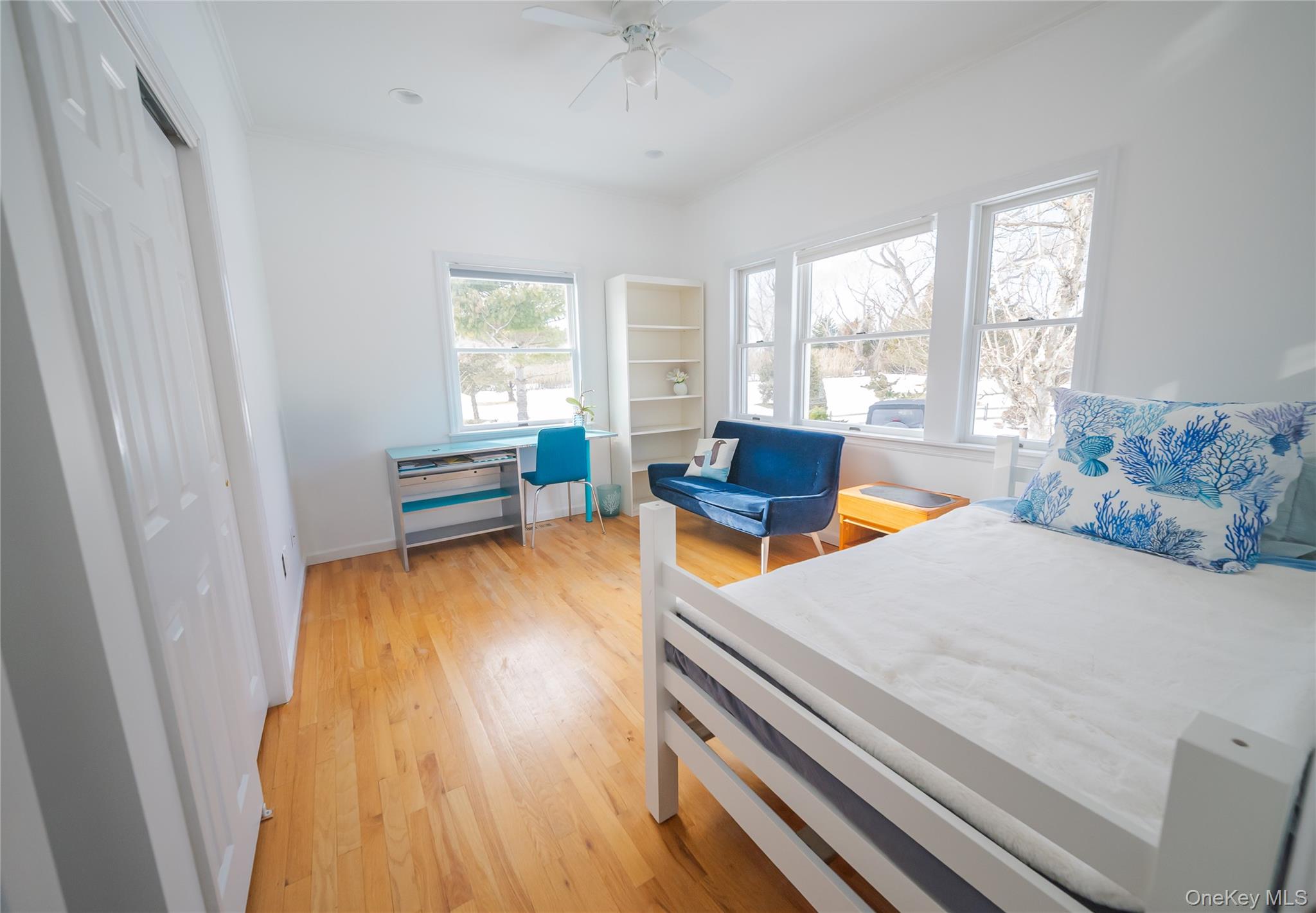 #11 photo, 14 S Country Road, מחוז סאפוק Westhampton , NY 11977