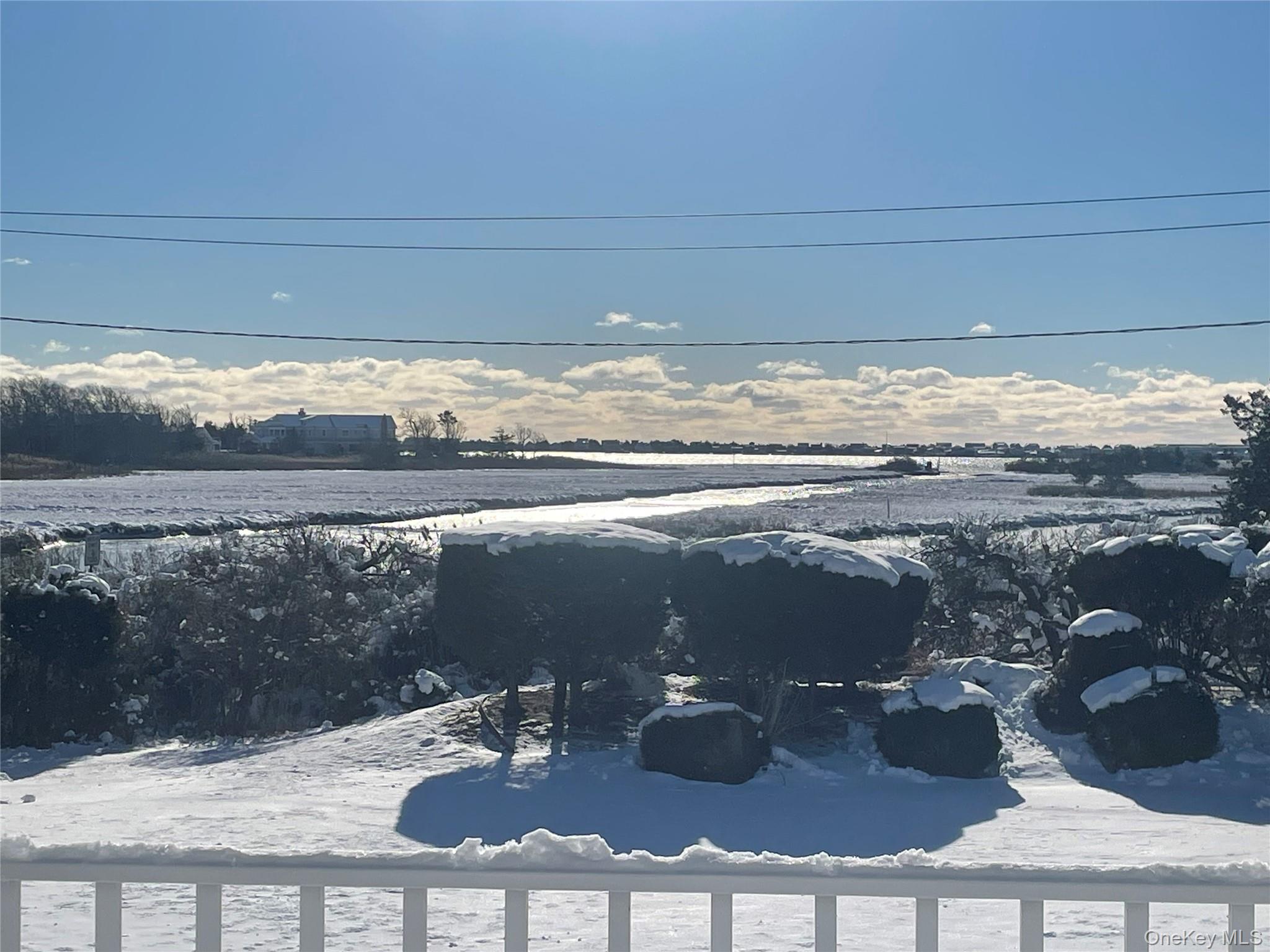 #2 photo, 14 S Country Road, מחוז סאפוק Westhampton , NY 11977