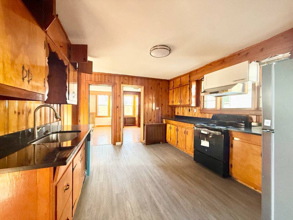 #3 photo, 15-24 125th Street, #2, College Point , NY 11356