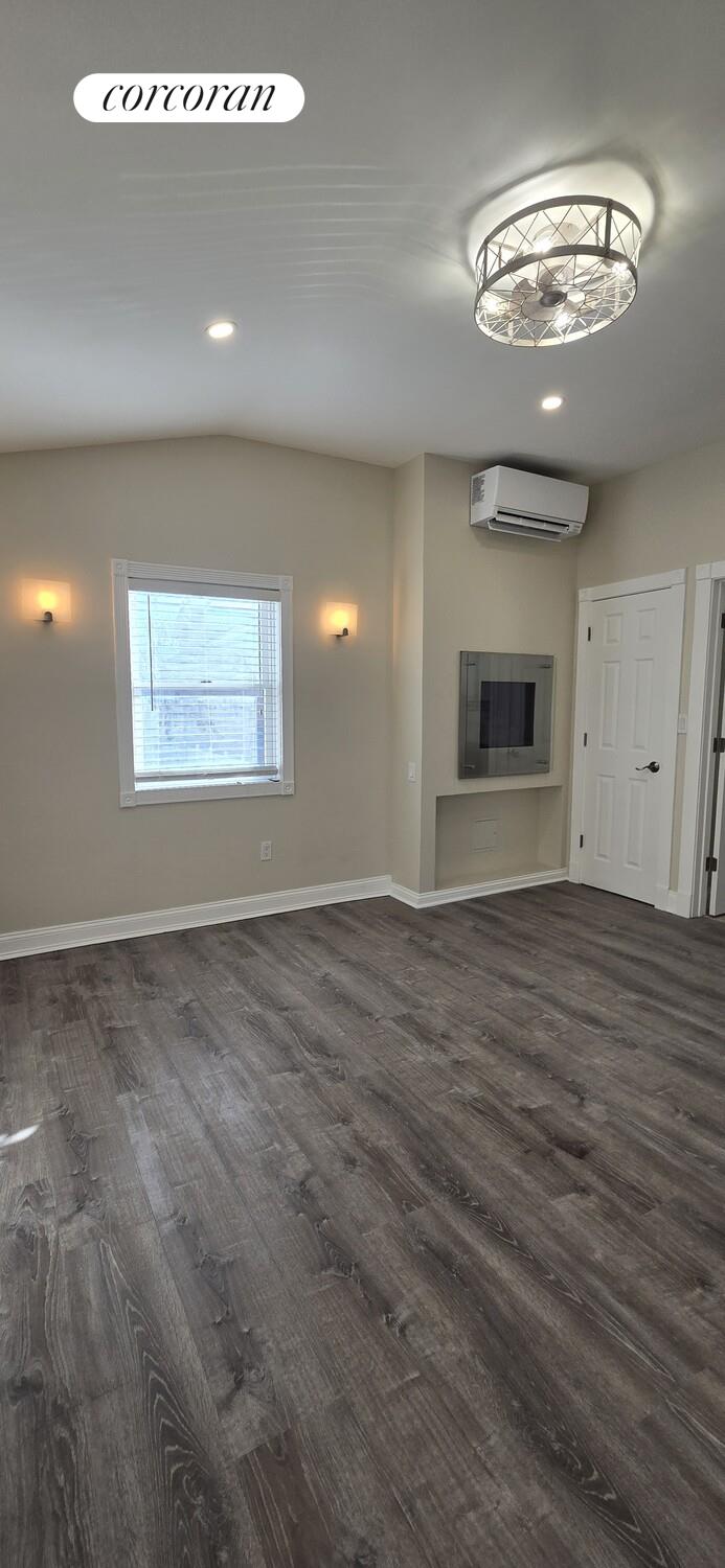 #13 photo, 162-16 77TH Road, Flushing , NY 11366