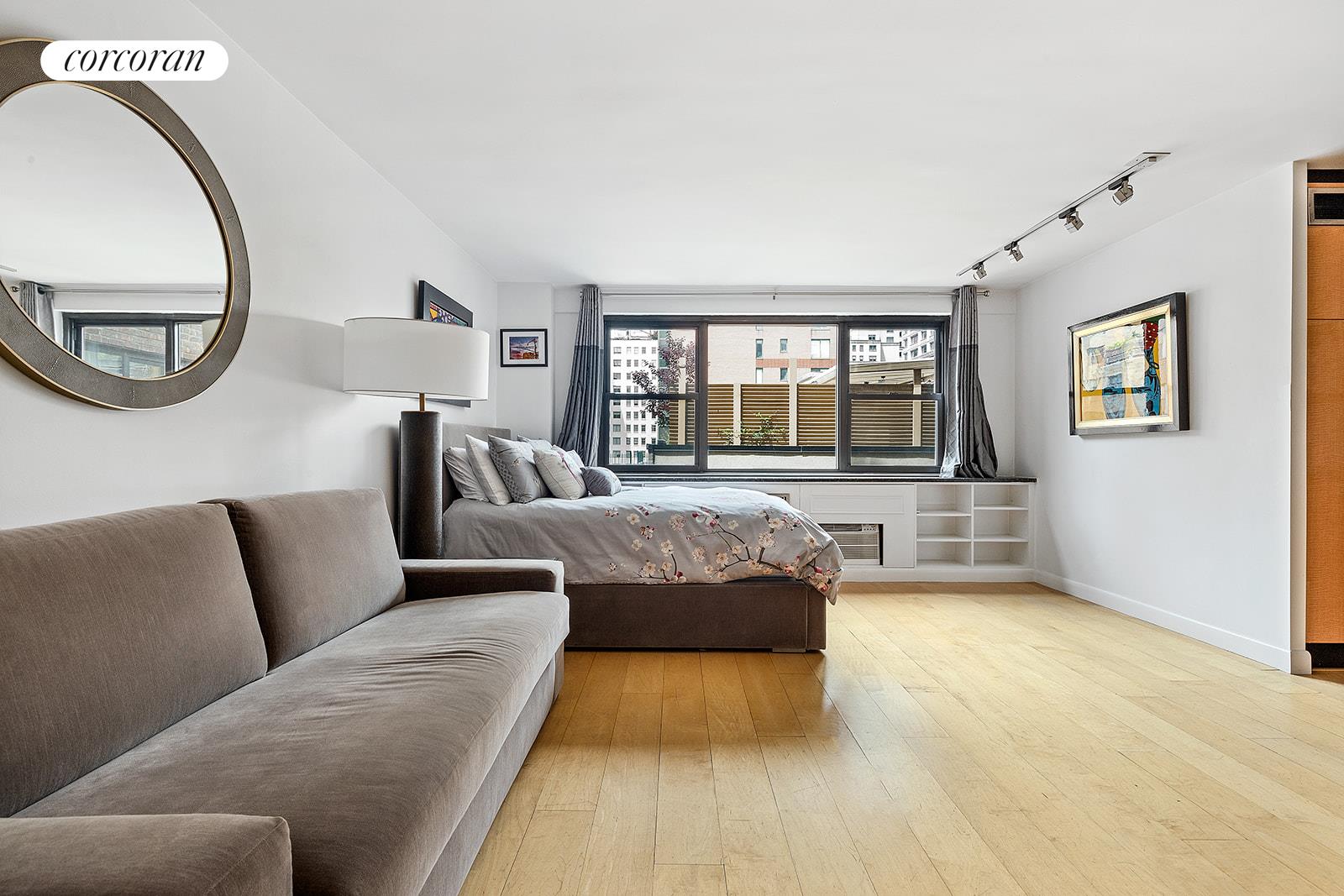 #3 photo, 233 E 69TH Street, मैनहटन Lenox Hill , NY 10021