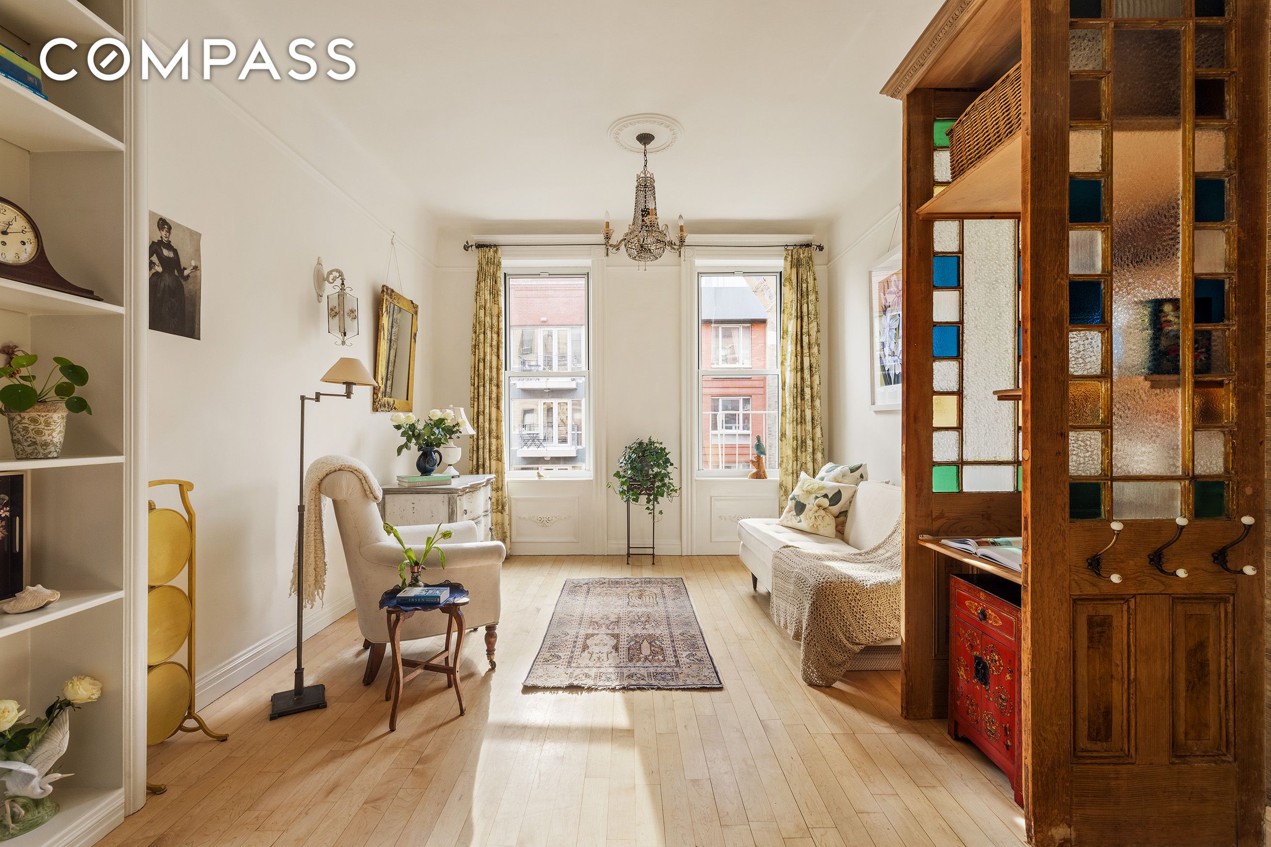 #1 photo, 633 E 11th Street, मैनहटन East Village , NY 10009