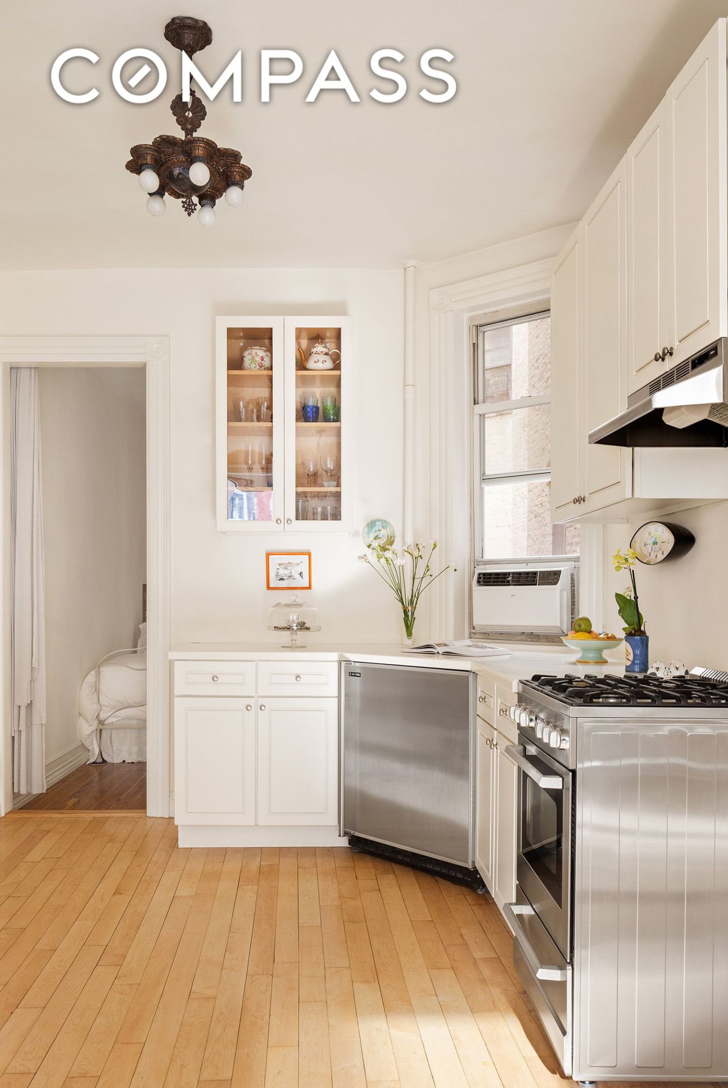 #7 photo, 633 E 11th Street, मैनहटन East Village , NY 10009