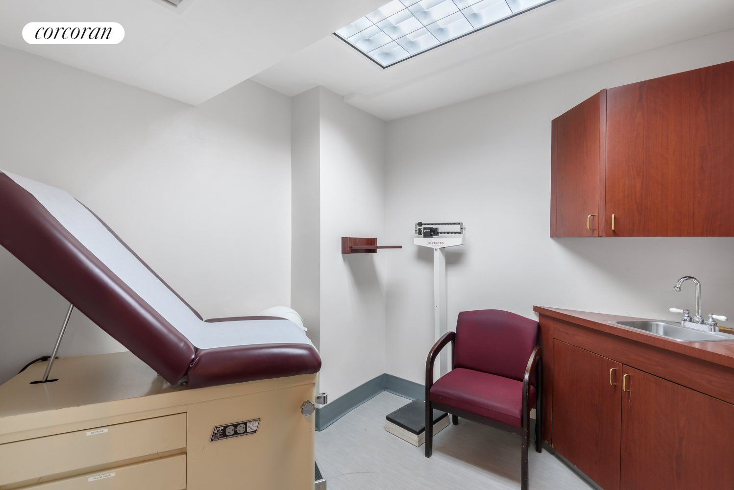 #9 photo, 871 5TH Avenue, मैनहटन Lenox Hill , NY 10065