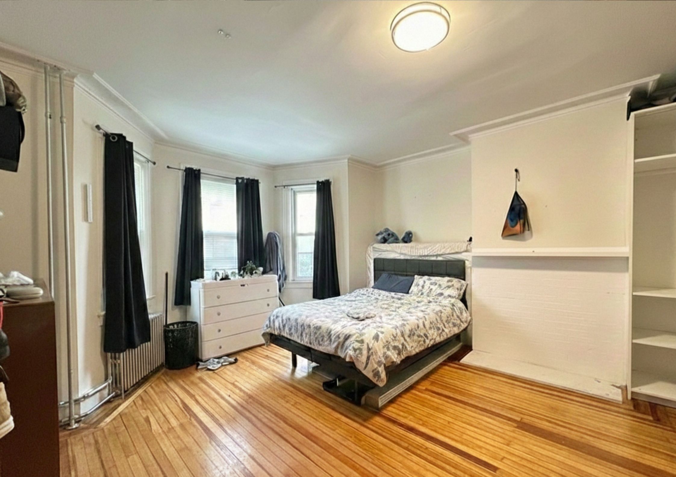 #16 photo, 51-19 34th Street, Sunnyside , NY 11101