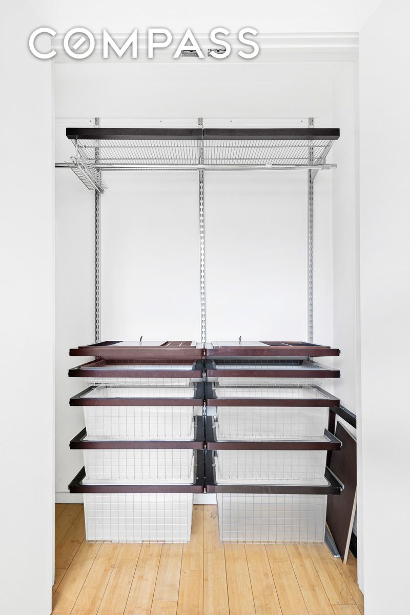 #10 photo, New York City, मैनहटन Lower East Side , NY 10002