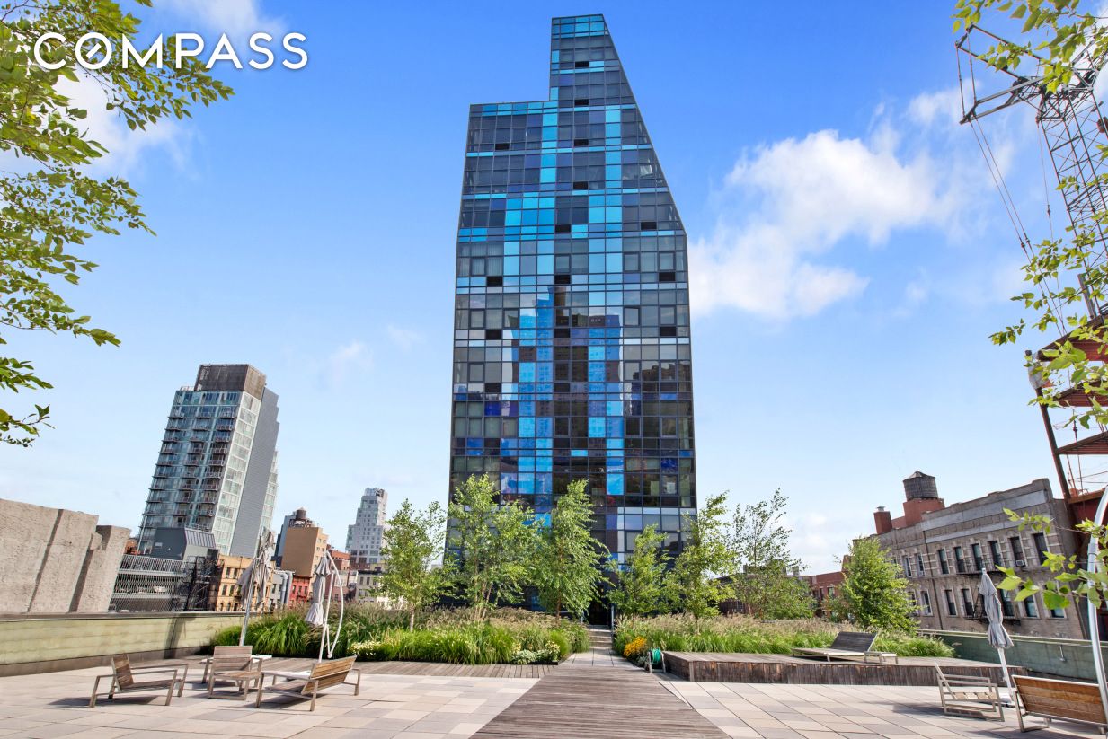 #16 photo, New York City, मैनहटन Lower East Side , NY 10002