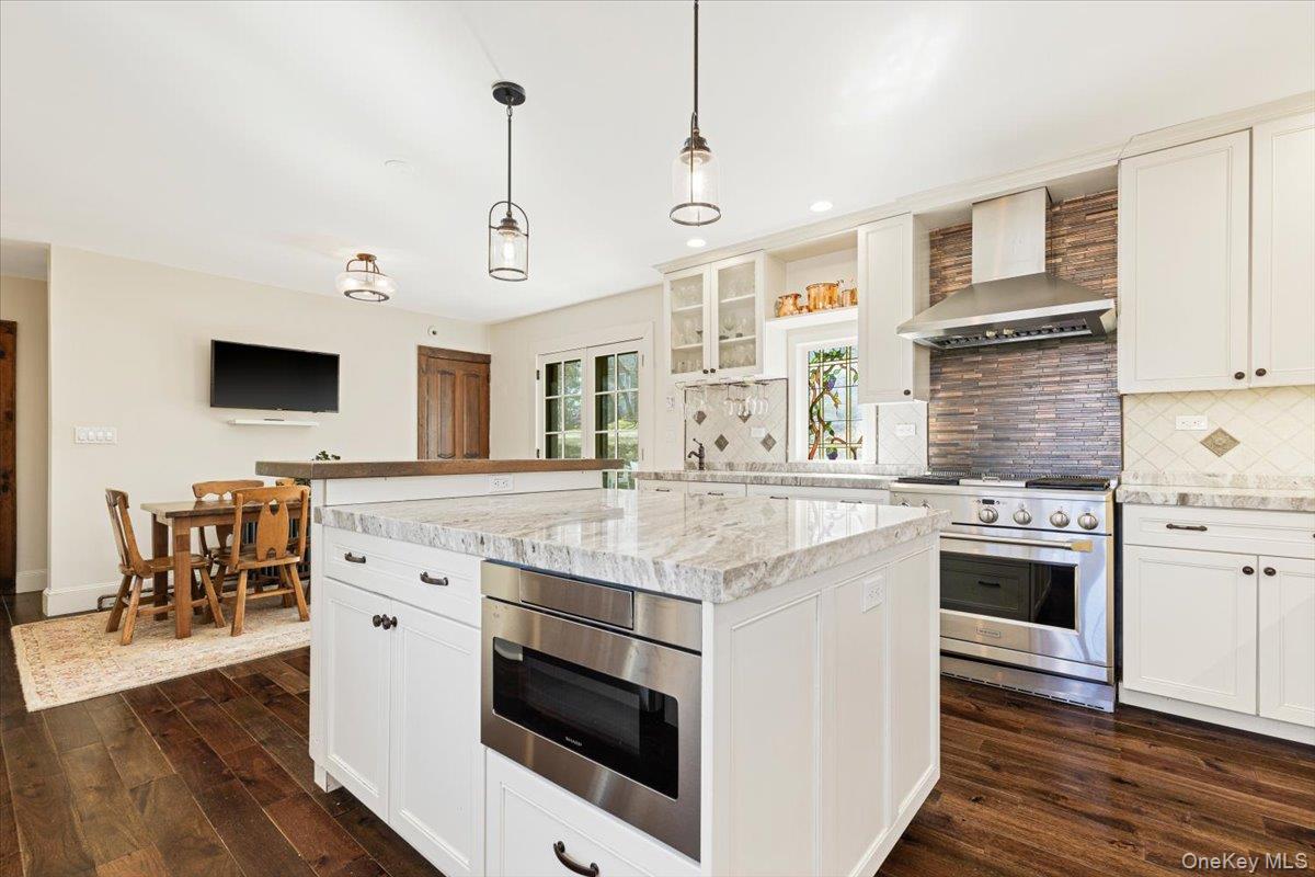 #14 photo, 8 Club Way, Hartsdale , NY 10530