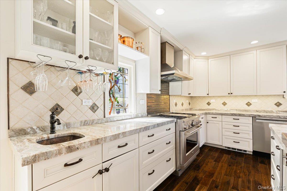 #16 photo, 8 Club Way, Hartsdale , NY 10530