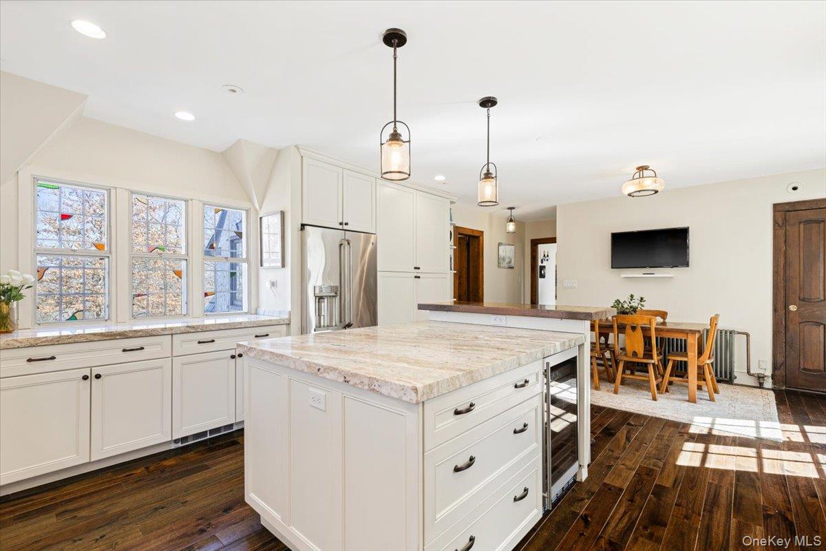 #17 photo, 8 Club Way, Hartsdale , NY 10530