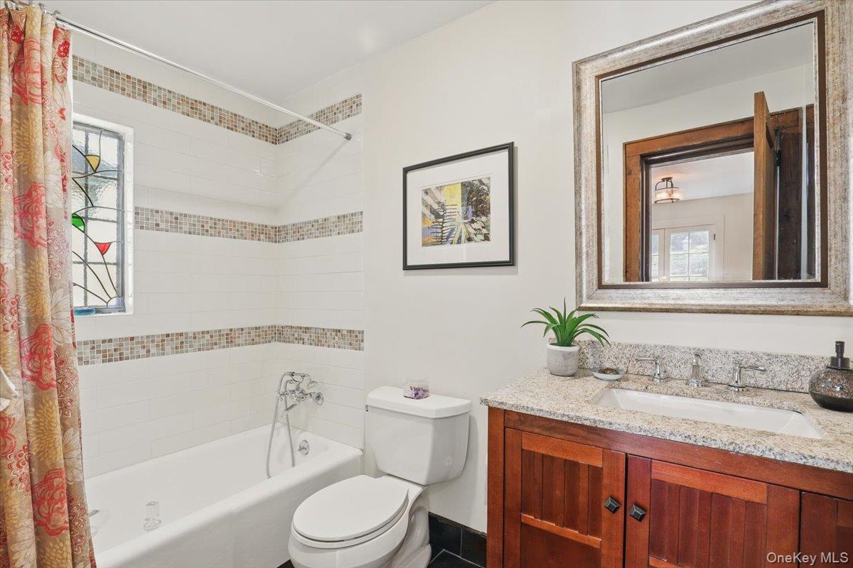 #18 photo, 8 Club Way, Hartsdale , NY 10530