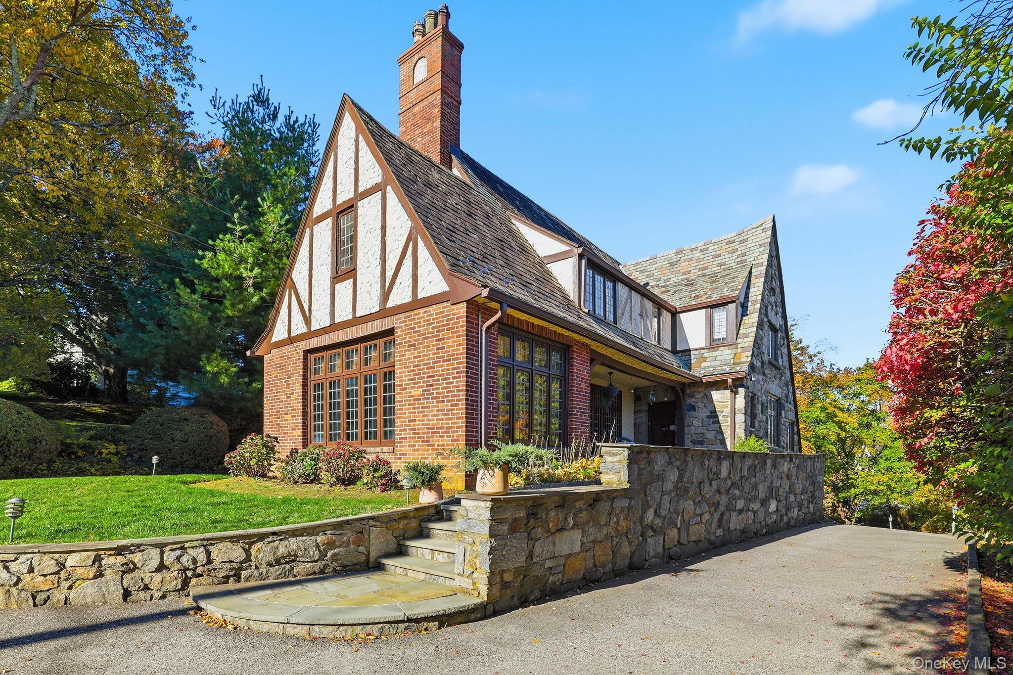 #2 photo, 8 Club Way, Hartsdale , NY 10530