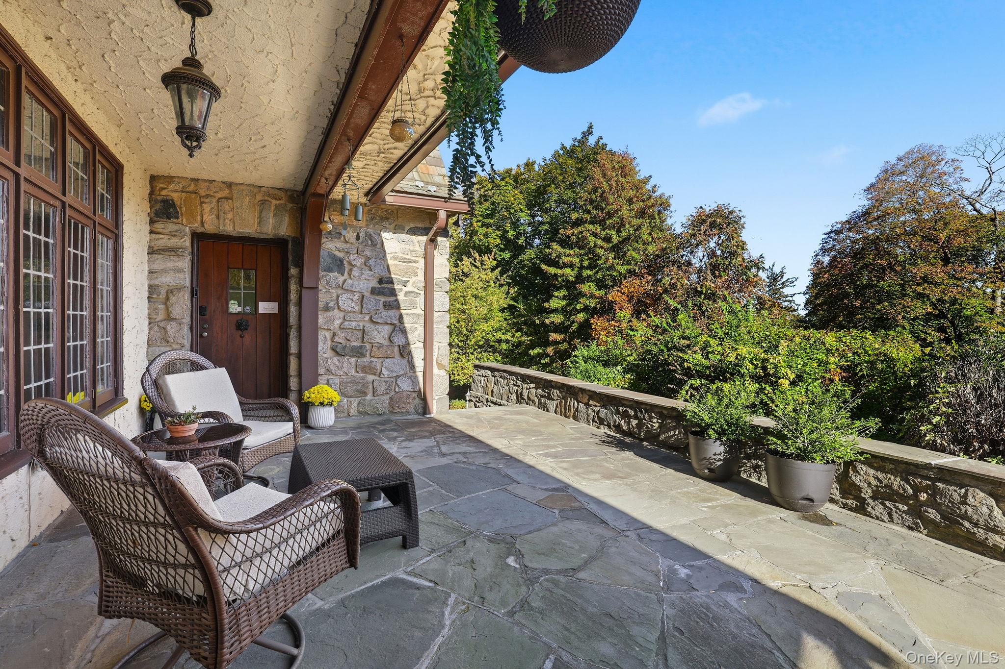 #4 photo, 8 Club Way, Hartsdale , NY 10530