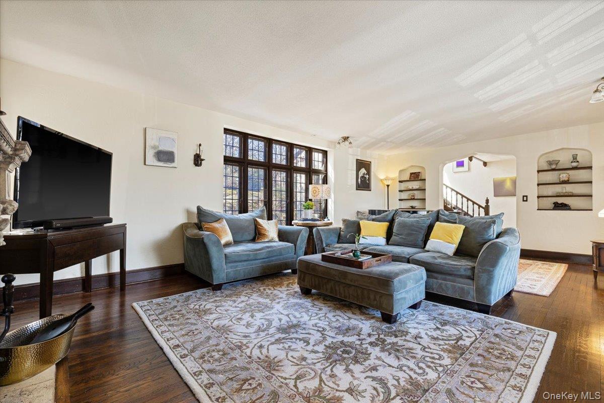 #5 photo, 8 Club Way, Hartsdale , NY 10530