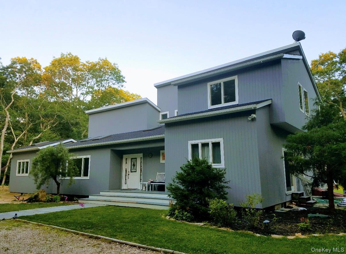 #1 photo, 10 Skyes Neck Court, East Quogue , NY 11942