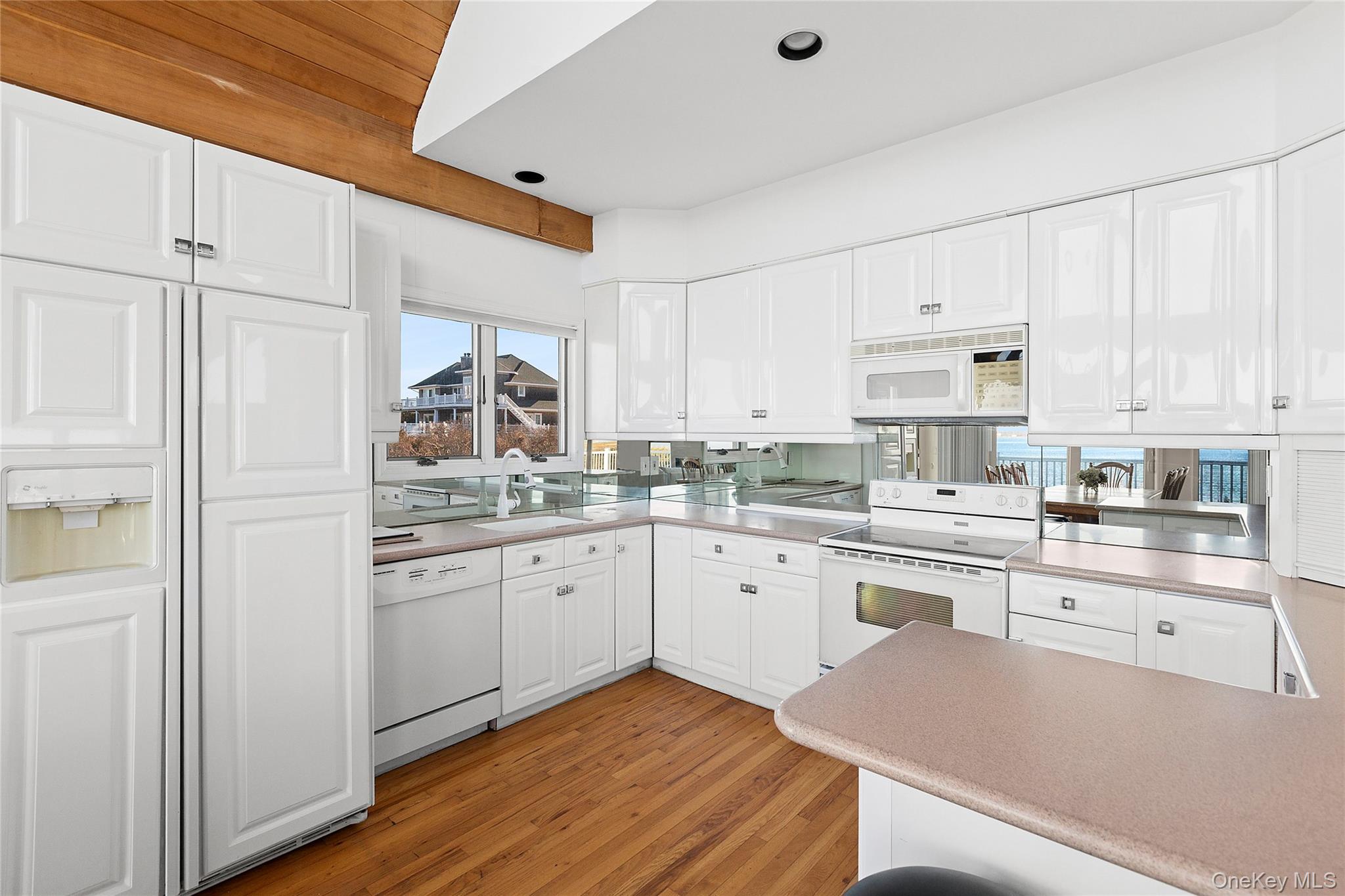 #8 photo, 8 Dune Lane, Westhampton Dunes , NY 11978