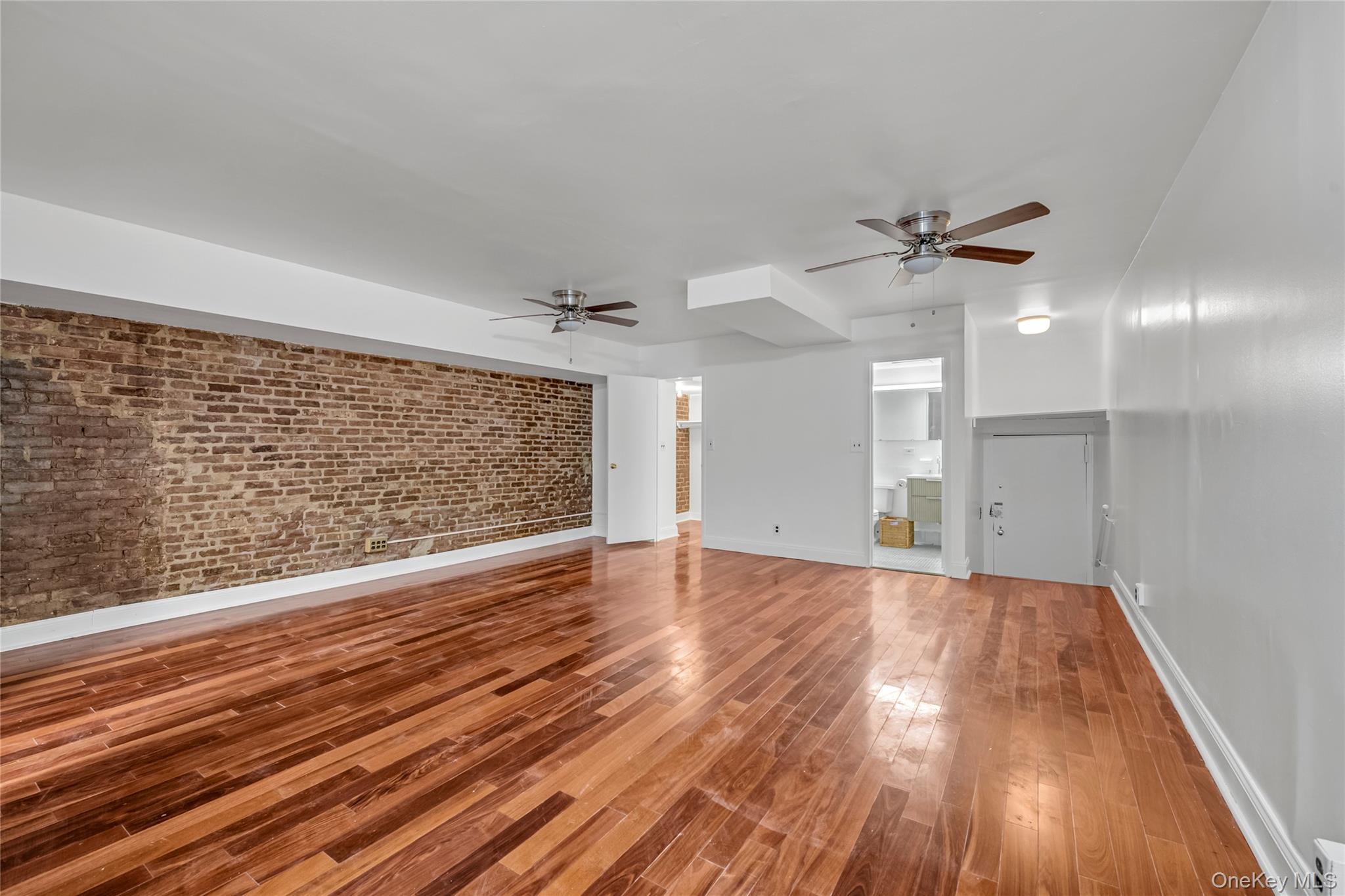 #19 photo, 77 Bleecker Street, मैनहटन New York (Manhattan) , NY 10012