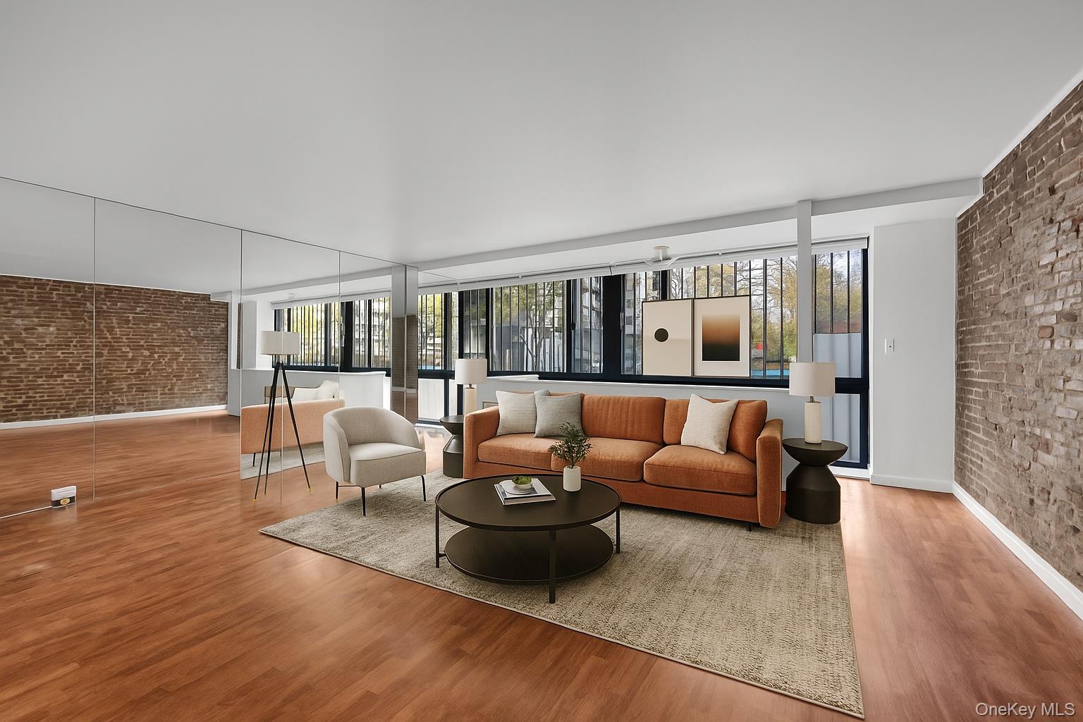 #4 photo, 77 Bleecker Street, मैनहटन New York (Manhattan) , NY 10012