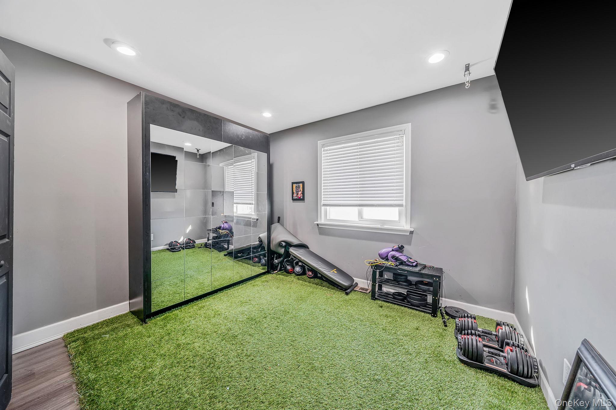 #17 photo, 97 Drexelgate Court, Middle Island , NY 11953