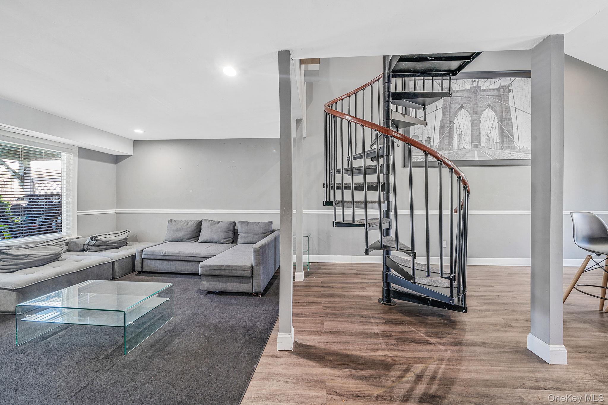 #6 photo, 97 Drexelgate Court, Middle Island , NY 11953