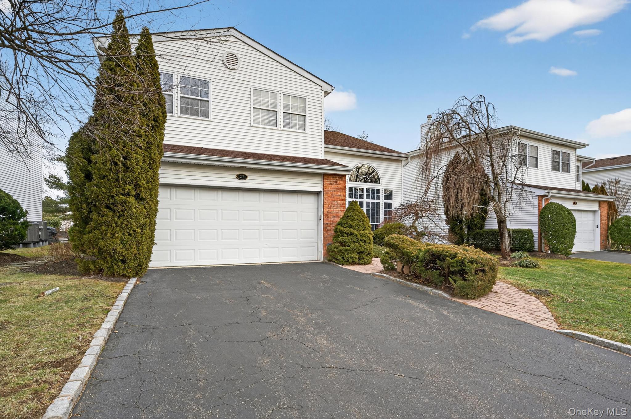 #1 photo, 27 Hamlet Drive, Commack , NY 11725