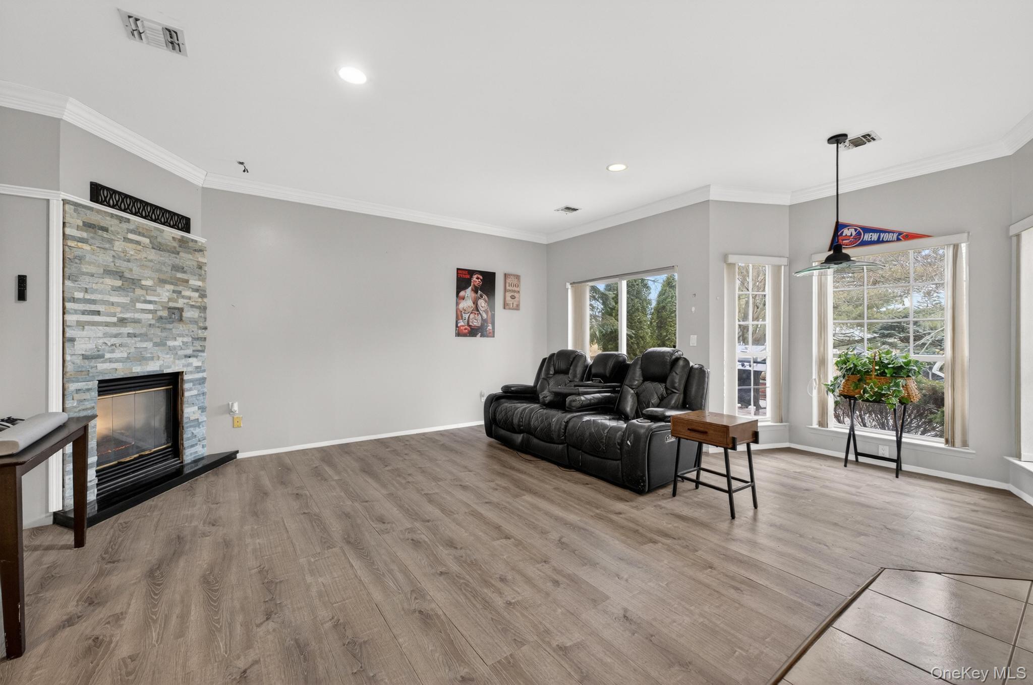 #16 photo, 27 Hamlet Drive, Commack , NY 11725